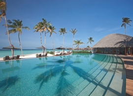 Constance Halaveli Maledivy - bazén