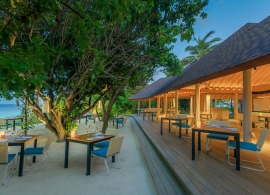 Dhigali Maldives - restaurace Faru