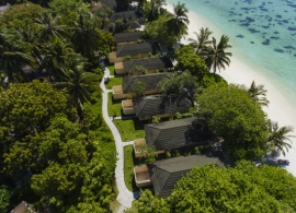 Holiday island resort - plážové bungalovy