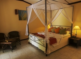 Kuredu Island resort - pokoj v plážovém/zahradním bungalovu
