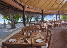 Makunudu island resort - restaurace