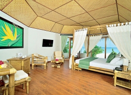 Safari island resort - plážový bungalov, pokoj
