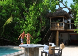 Soneva Fushi - Crusoe vila s bazénem