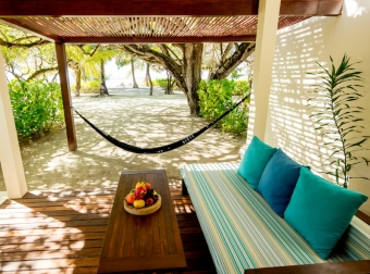 Holiday Inn Kandooma - zájezd Maledivy